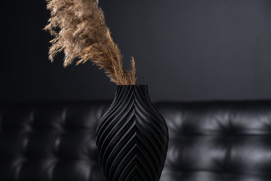 VIENNA Black Vase