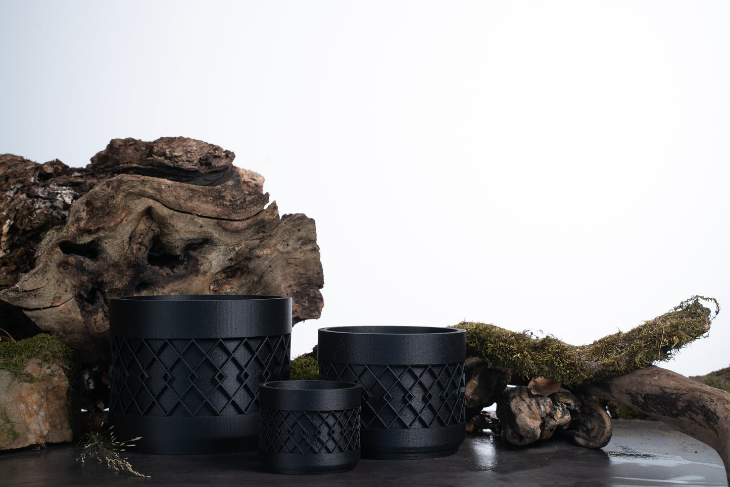 Redwood Black Flower Pot